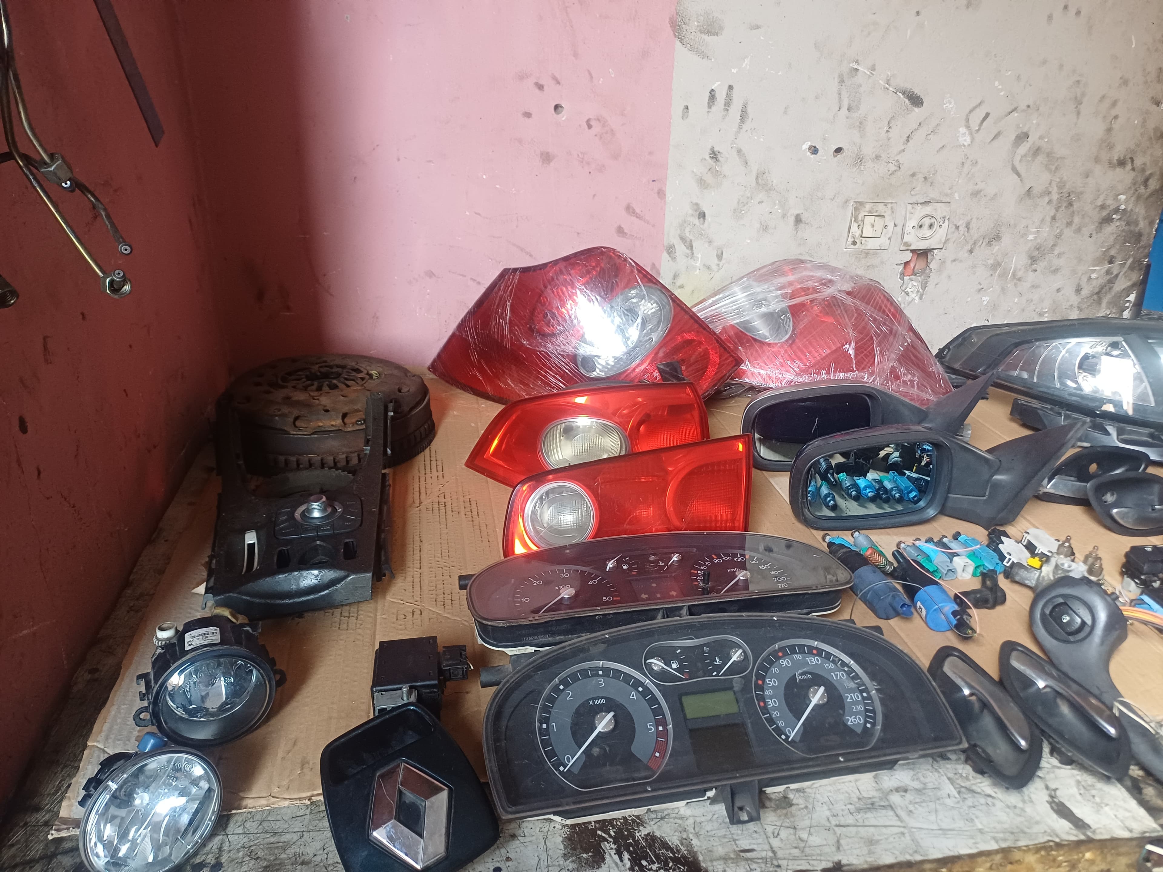 Product gallery https://cdn.afiray.ma/products/0c9dc774_939ca324_1000565239.jpg